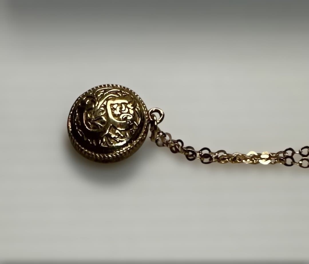 BECOME TREE ロングネックレス