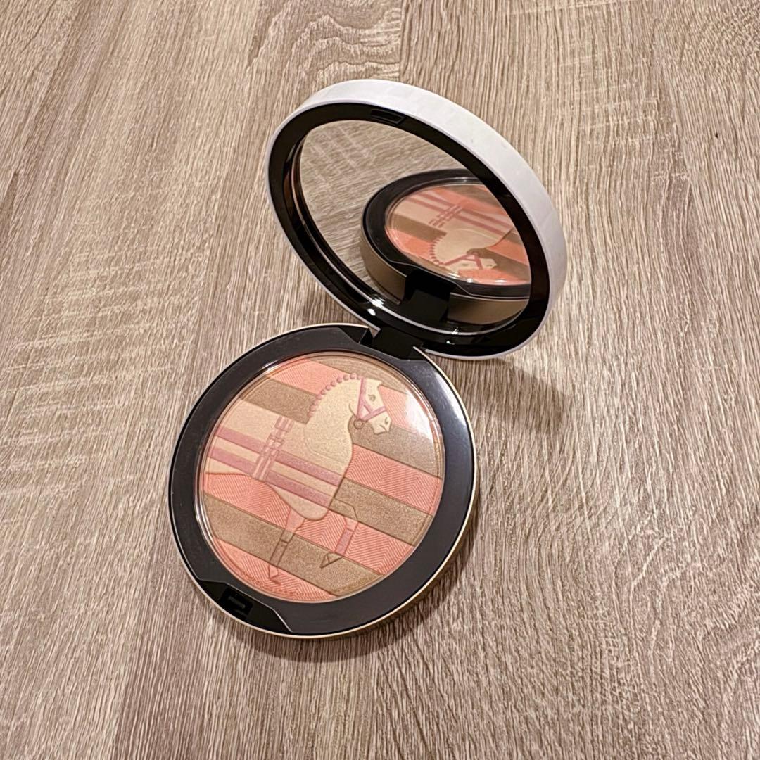 Hermès フェイスパウダー プードル ロカバール