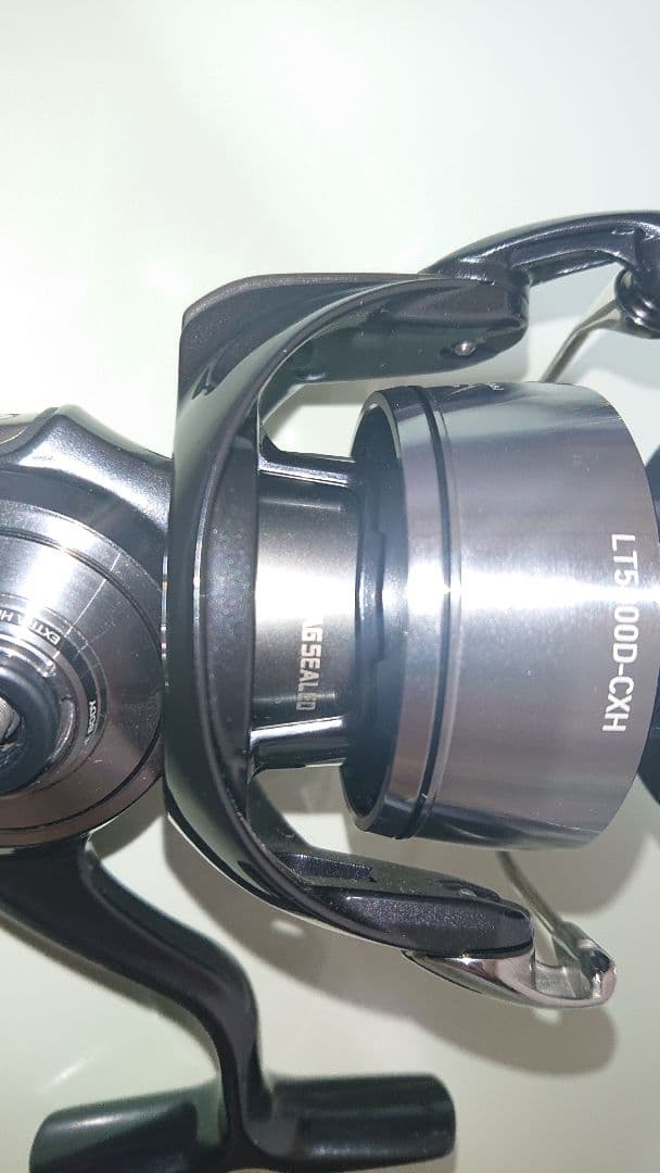 ダイワ 24セルテート LT5000D-CXH 中古 美品 純正ベアリング追加品