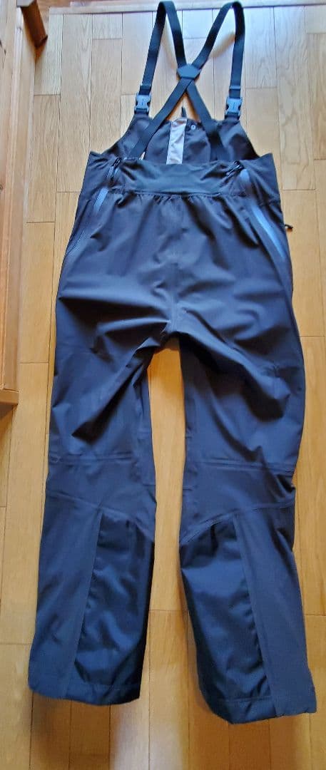 finetrack エバーブレス スノーラインビブ Mサイズ