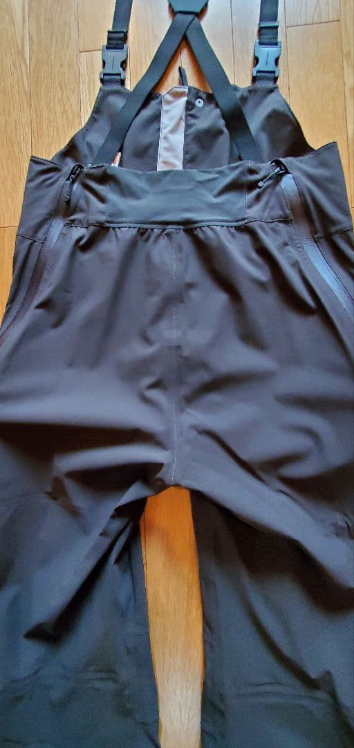 finetrack エバーブレス スノーラインビブ Mサイズ