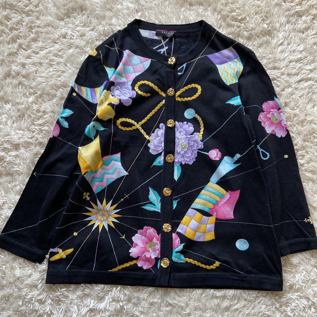 美品　レオナール　花柄ニットカーディガン　ブラック　綿　M 金ボタン　フラワー