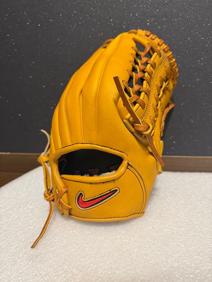 ★屋外未使用★ NIKE ナイキ 一般軟式 内野手用 良型 小指2本対応 革質◎
