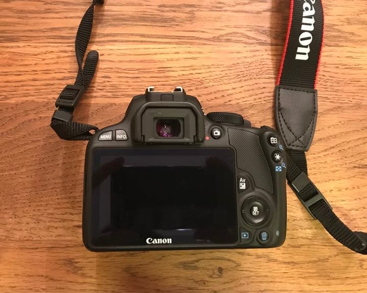 Canon EOS KISS X7 Wズームキット