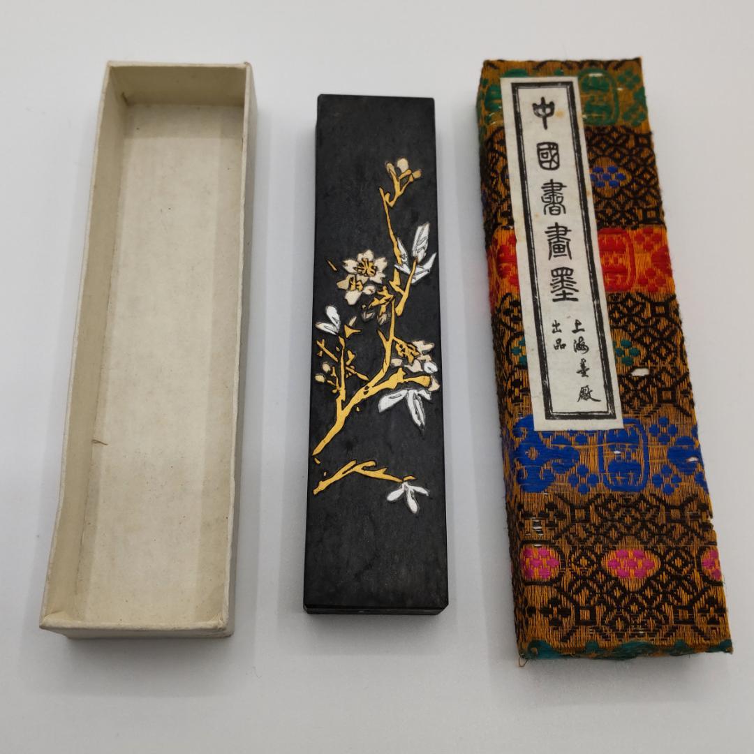 中国書斎墨 上海墨廠出品　鉄斎翁書画宝墨　油煙一〇一　古墨　（国華第一なし）