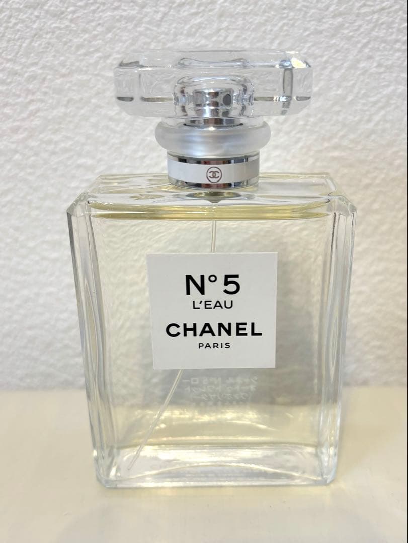 新品！未使用！CHANEL N°5 L'EAU オードトワレ