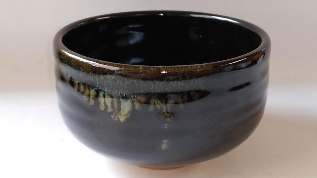 有田焼 桂山窯 田中桂山 茶碗 共箱 栞 茶器 抹茶碗 美品 です。