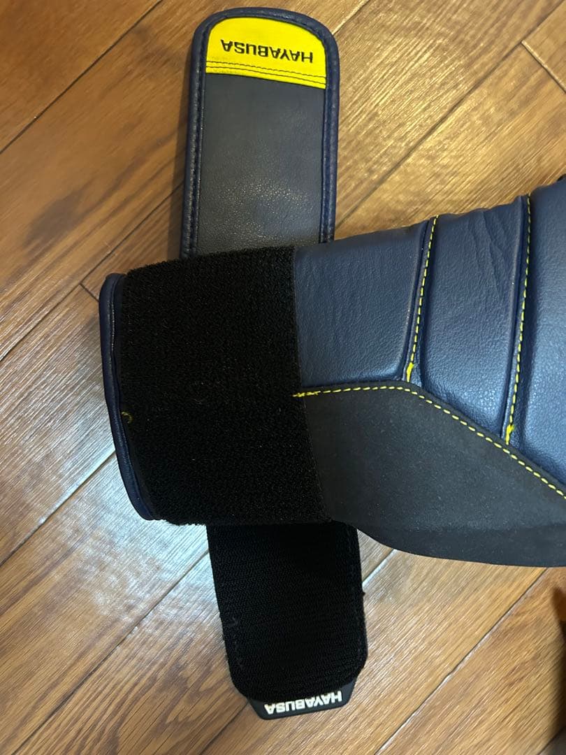ピッグ　HAYABUSA ボクシンググローブ 12oz ネイビー/イエロー