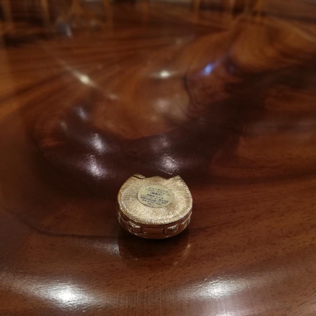 希少♠ESTEE LAUDE　練香水　グットラックホースシュー