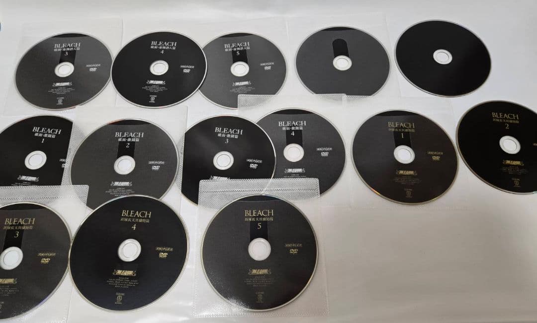 BLEACH　ブリーチ　88巻　+　劇場版　5巻　全93巻セット　DVD