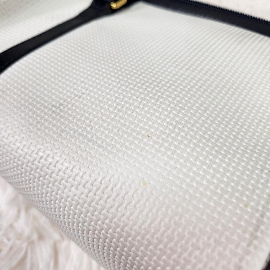 【希少】イヴサンローラン ハンドバッグ 三角ロゴ ホワイト 筒形