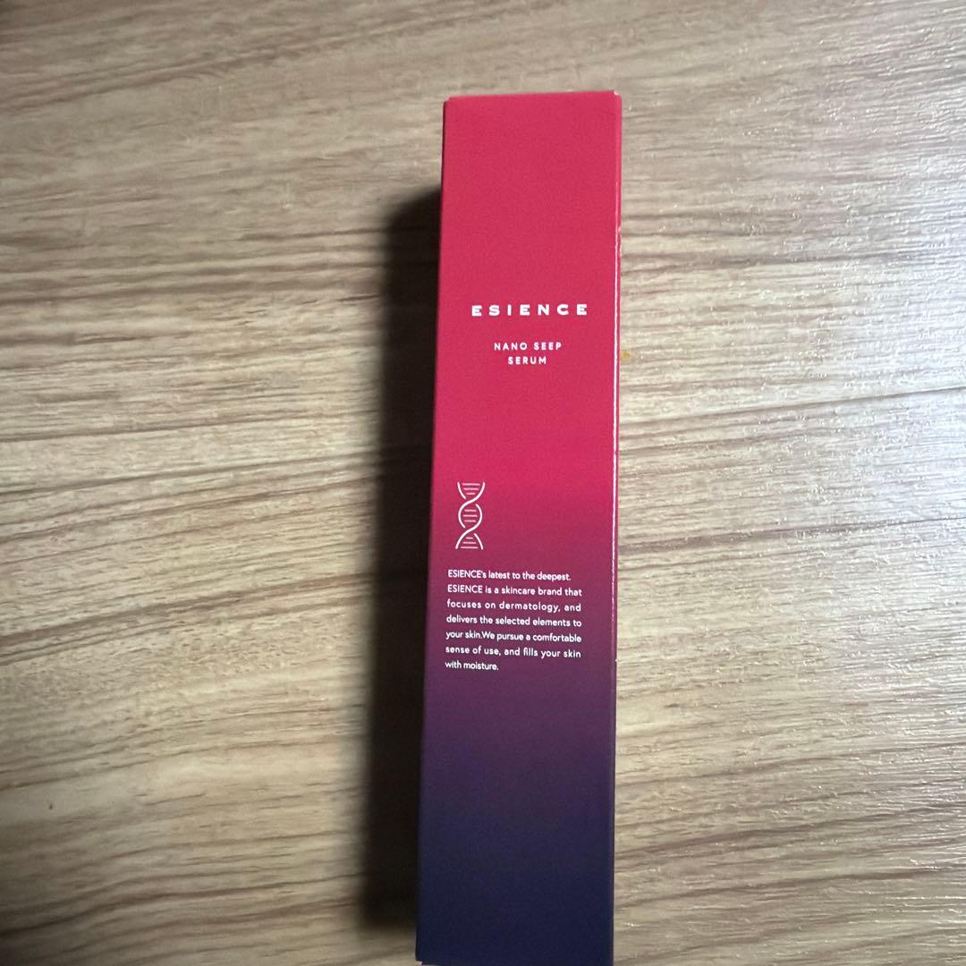 基礎化粧品4種類とハンドクリームとリップクリーム ポーチとフエイスマスク