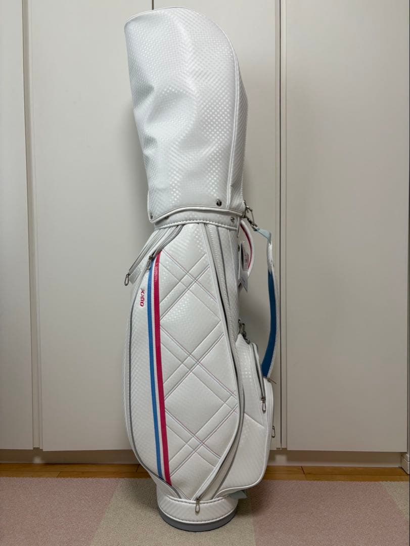 キャディバッグXXIO ゴルフバッグ レディース ホワイト　軽量