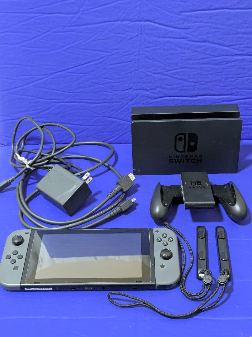 ニンテンドースイッチ HAC-001 グレイ（キャリングケース・小型ドック付き）
