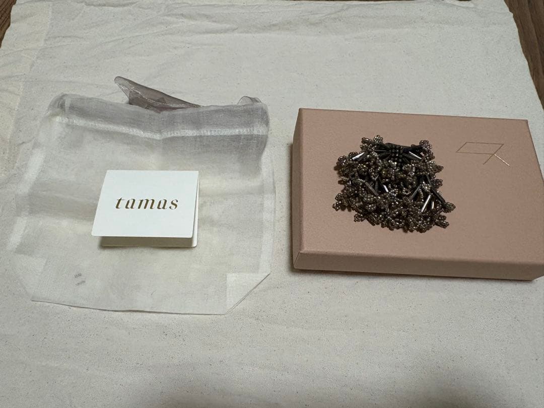 tamas ブローチ