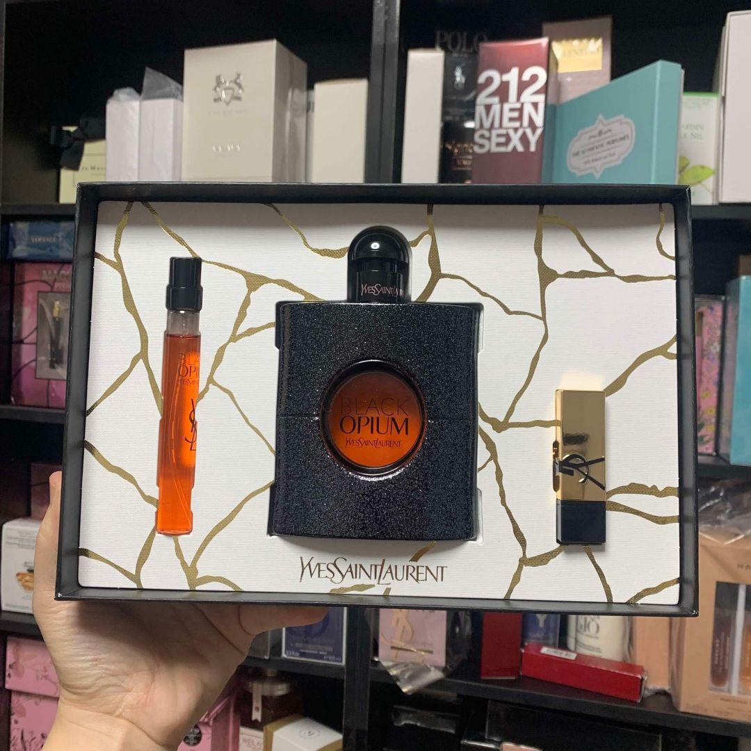 (67)Yves Saint Laurent Opium セット