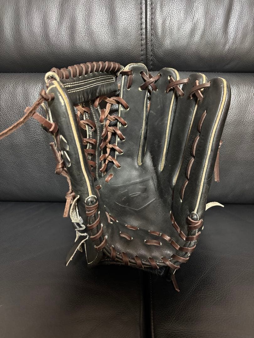 m*a様 アンダーアーマー 硬式外野手用グラブ