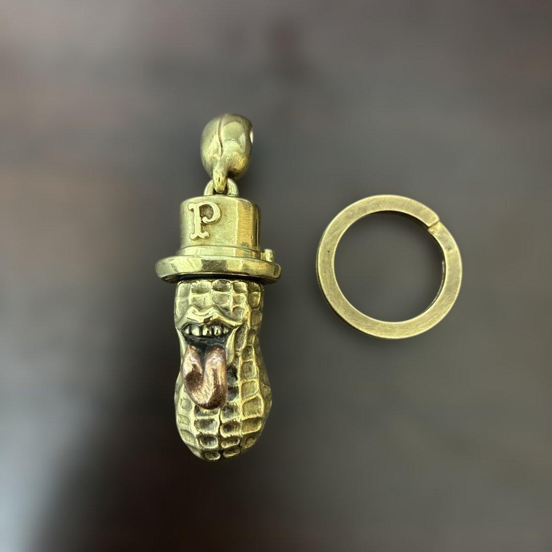 ピーナッツカンパニー YACHIMATA BERO ピーナッツ キーホルダー