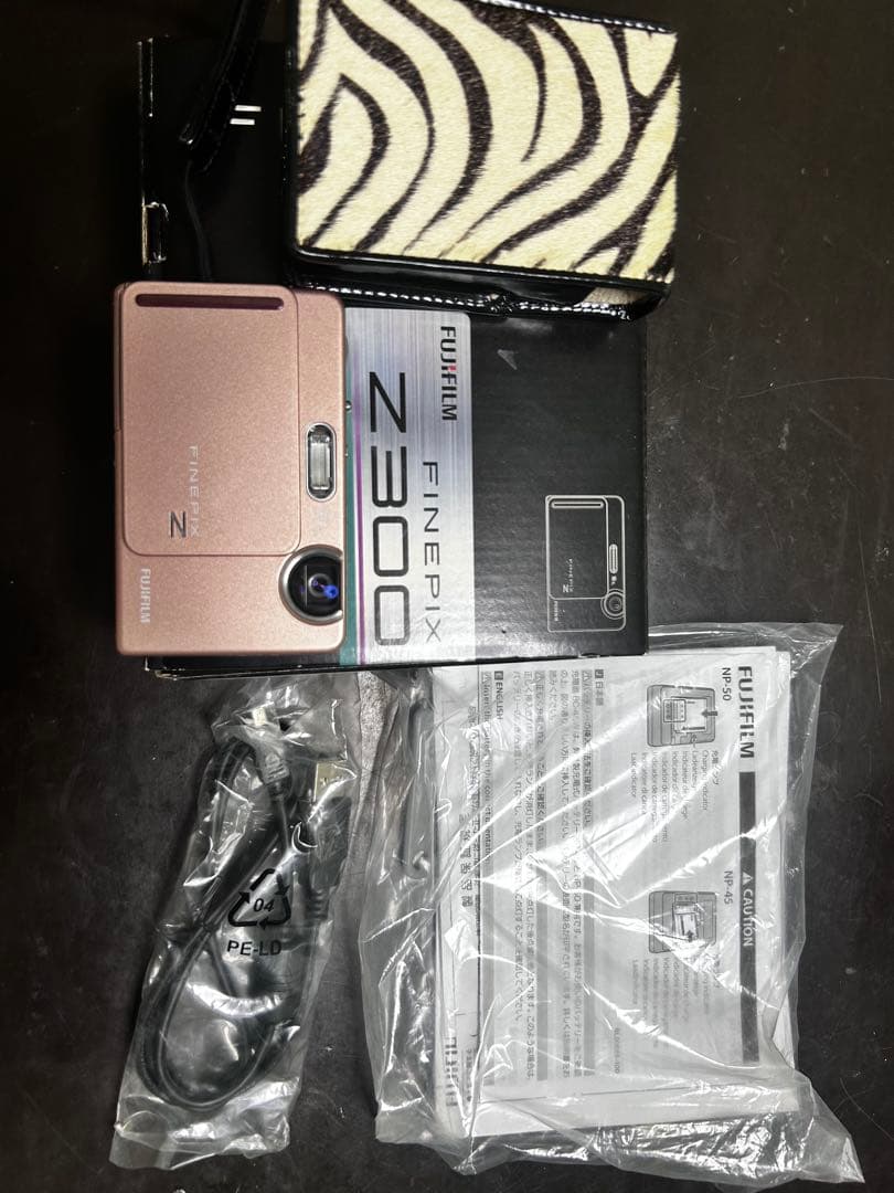 Fujifilm Z300 コンパクトデジタルカメラ　動作確認済み
