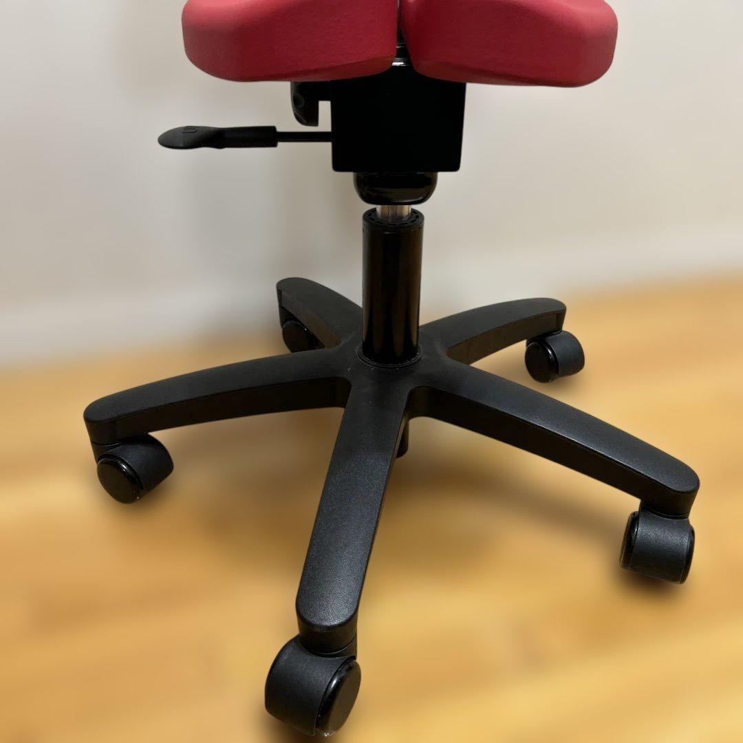 ayur-chair アユールチェア　オクトパス　キャスター　赤