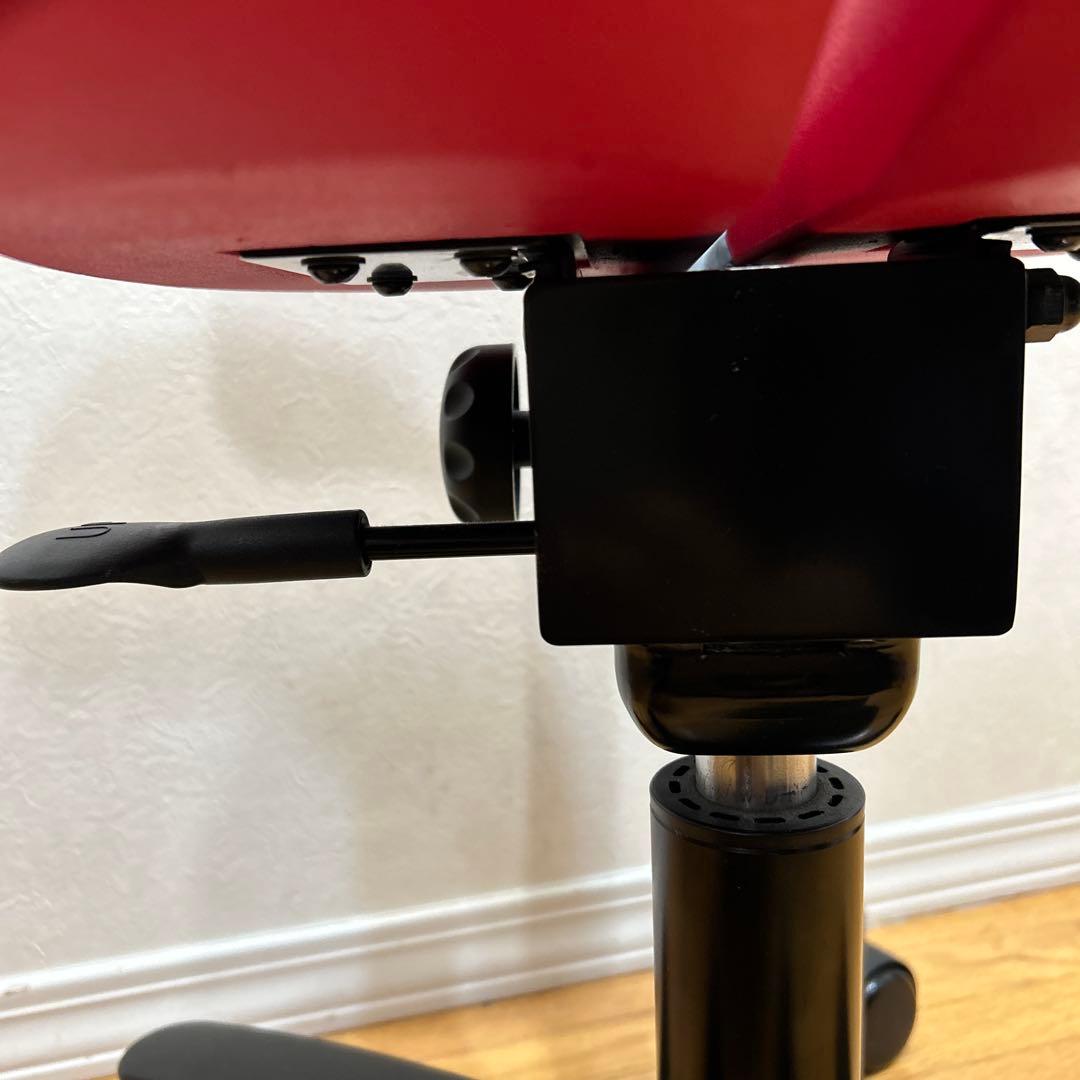 ayur-chair アユールチェア　オクトパス　キャスター　赤