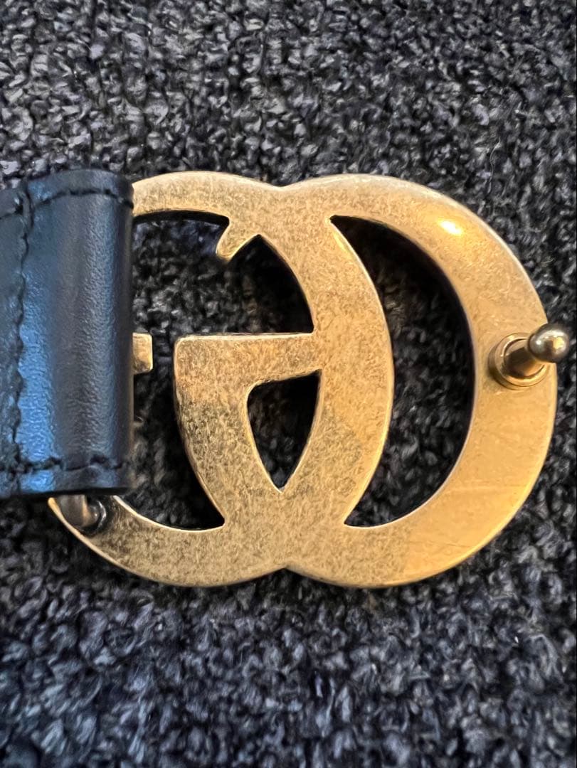 GUCCI ブラックレザー GGマーモント　ロゴ ベルト