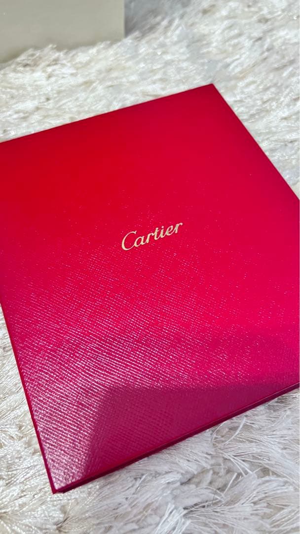 Cartier 時計 ボックスと保証書付き