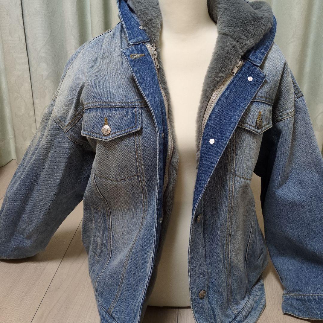 フード付きライトブルーデニムジャケット