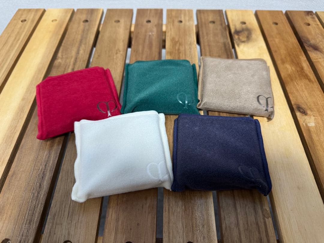 クレ ド ポー ボーテ　チーク