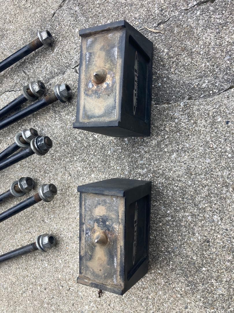 ★4インチ★ ハイエース 玄武 4インチダウンブロック 検)ローダウン genb