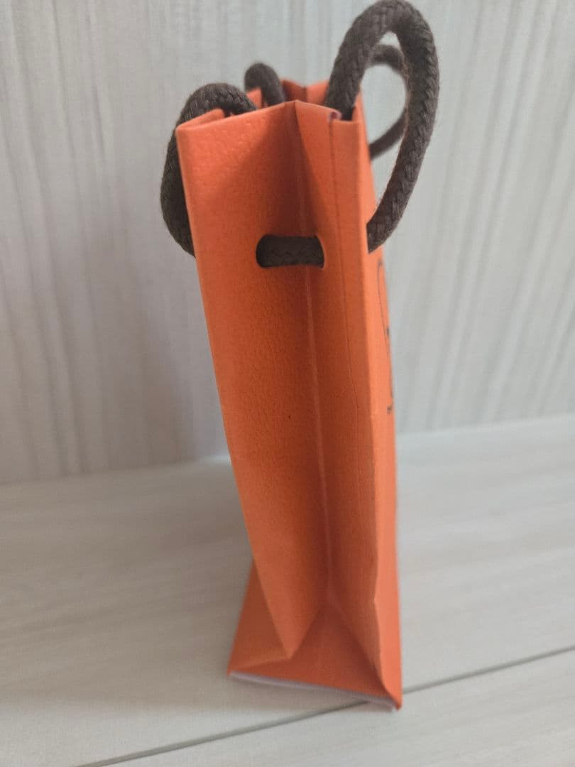 新品未使用箱、袋あり エルメス ティンティッドリップバーム 27