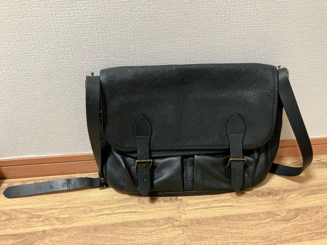 【MC1956】APC 黒 レザーショルダーバッグ