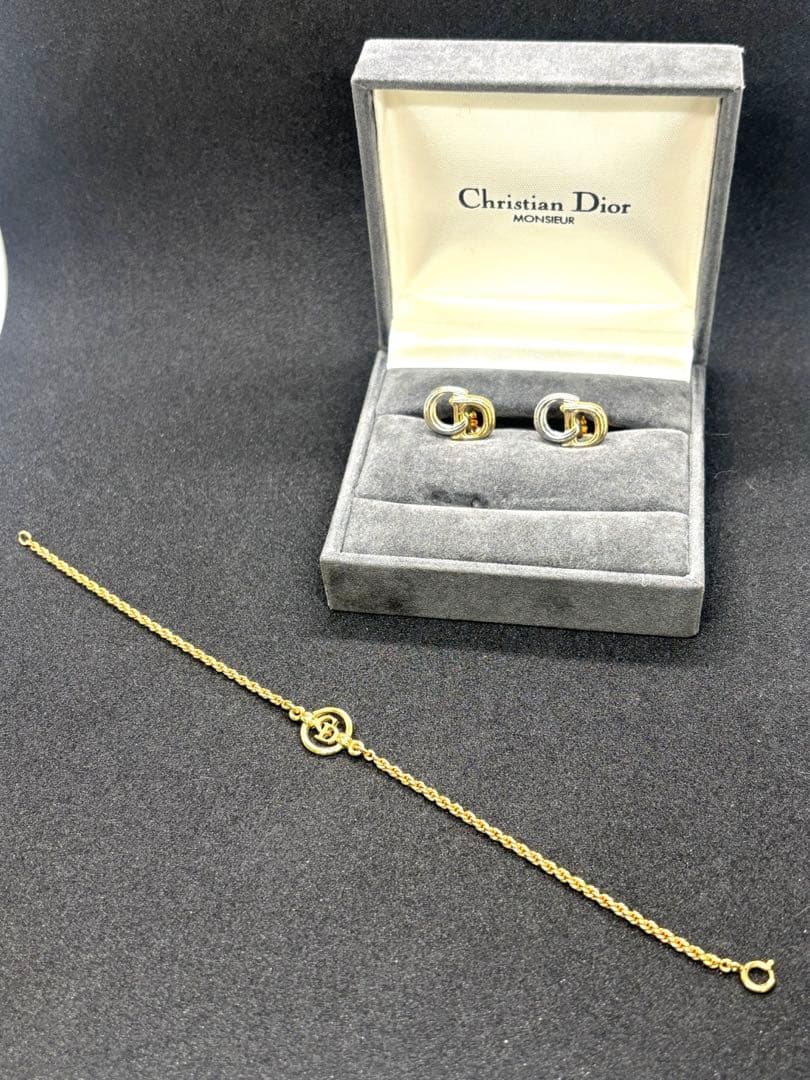 Christian Dior カフスボタンとブレスレットセット