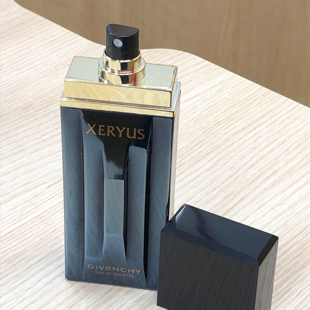 □ジバンシイ　キセリュズ　オードトワレ　100ml　残 約8割