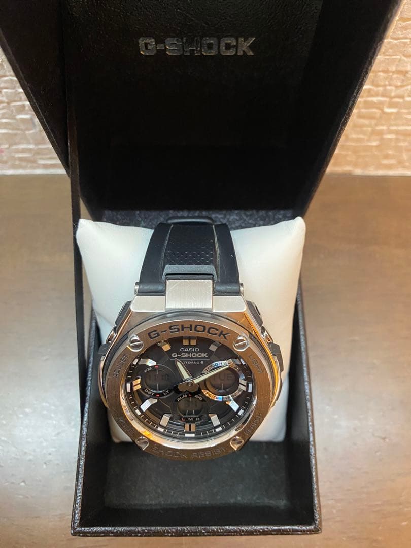 【お得品】G-SHOCK GST-W110 1AJF 電波ソーラー　タフソーラー