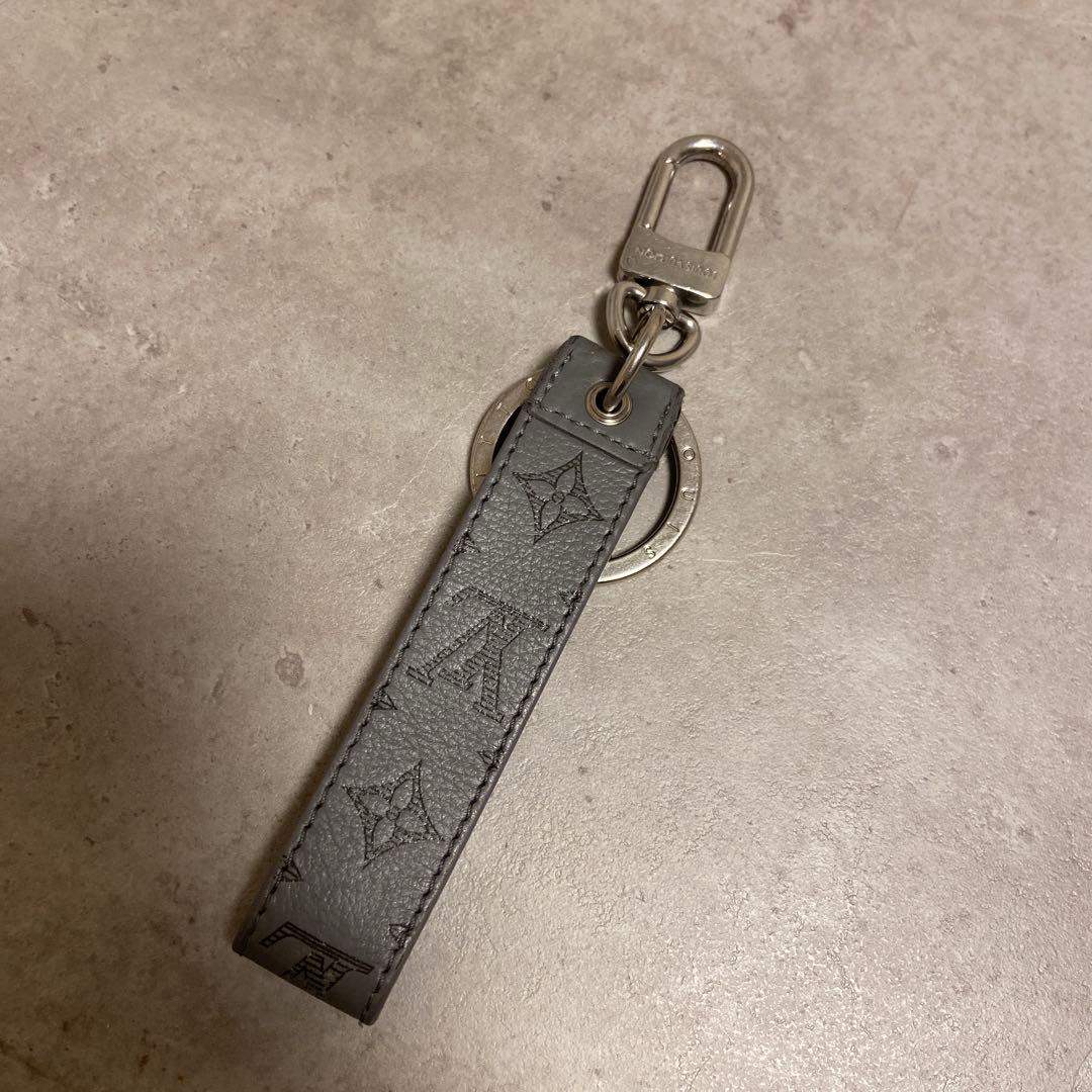 値下げ中！ヴィトン　キーリング　キーホルダー・ドラゴンヌ