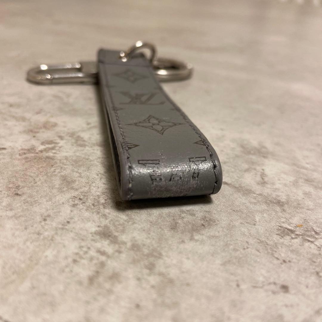 値下げ中！ヴィトン　キーリング　キーホルダー・ドラゴンヌ