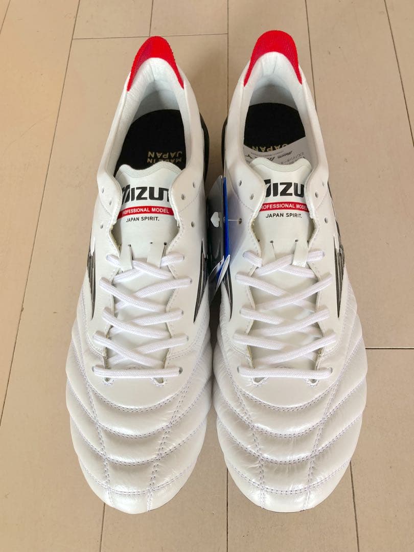 モレリアネオ4ジャパン　白　27.5㎝　新品。