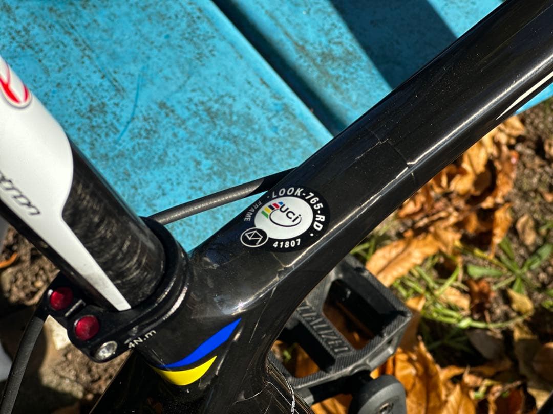 フルカーボン　LOOK 765 hmロードバイク