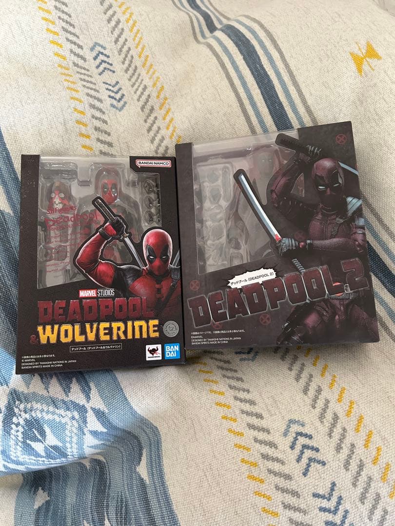 デッドプール フィギュア　2体