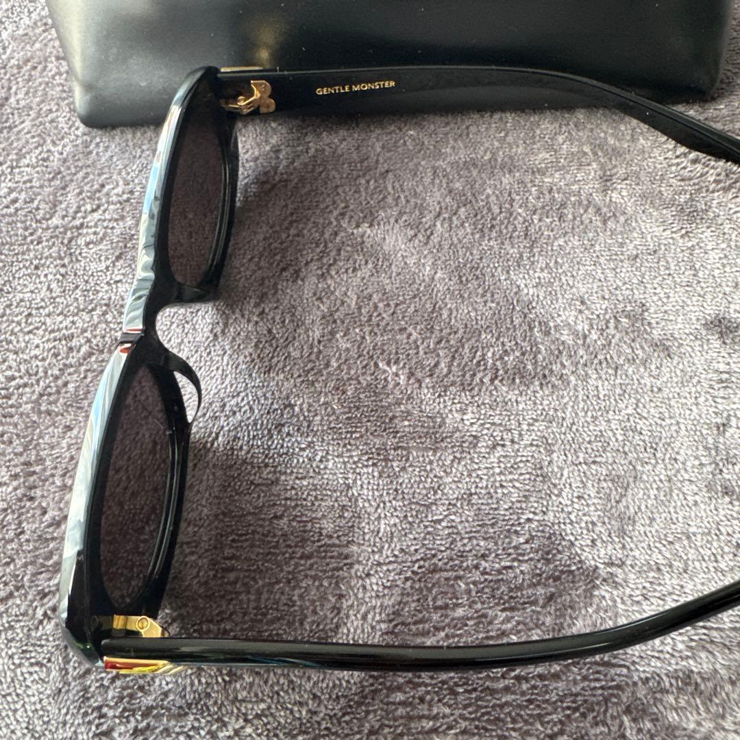 GENTLE MONSTER Ninisheブラックサングラス