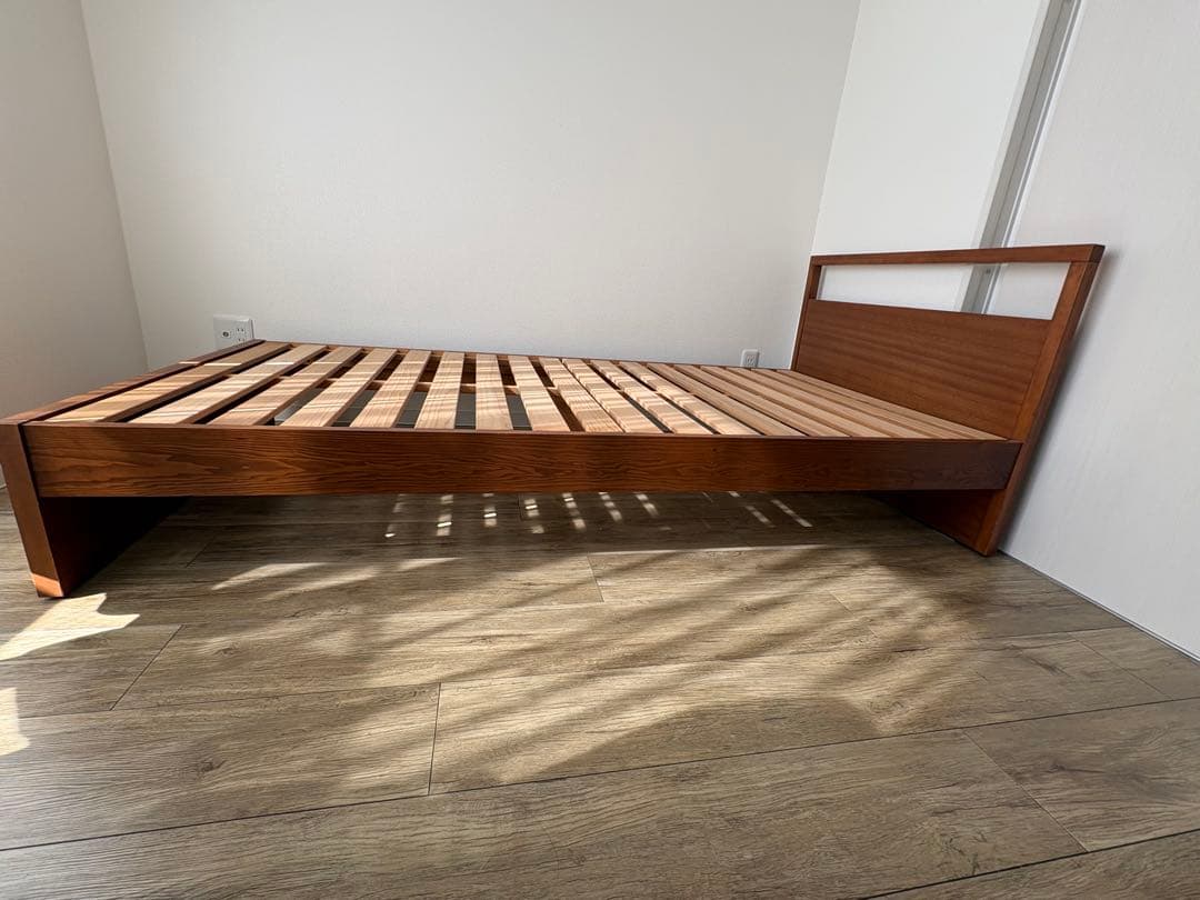 木製シングルベッドフレーム 200cm x 100cm