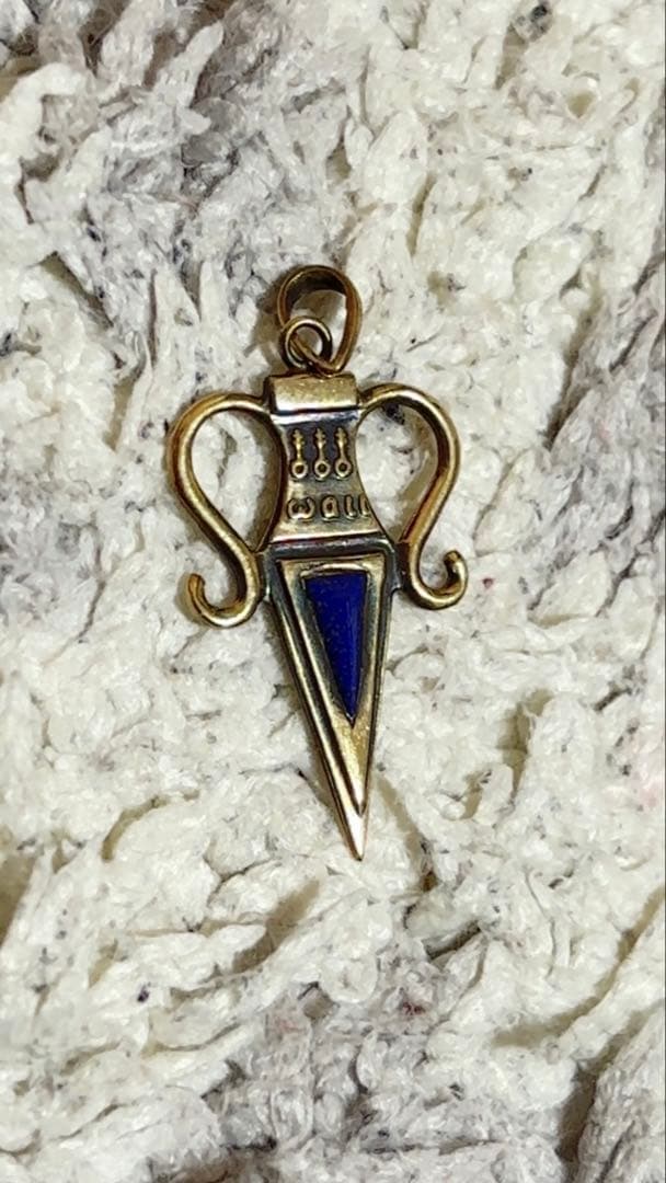ラピスクラブ ペンダントトップ ラピスラズリ 8Kゴールド