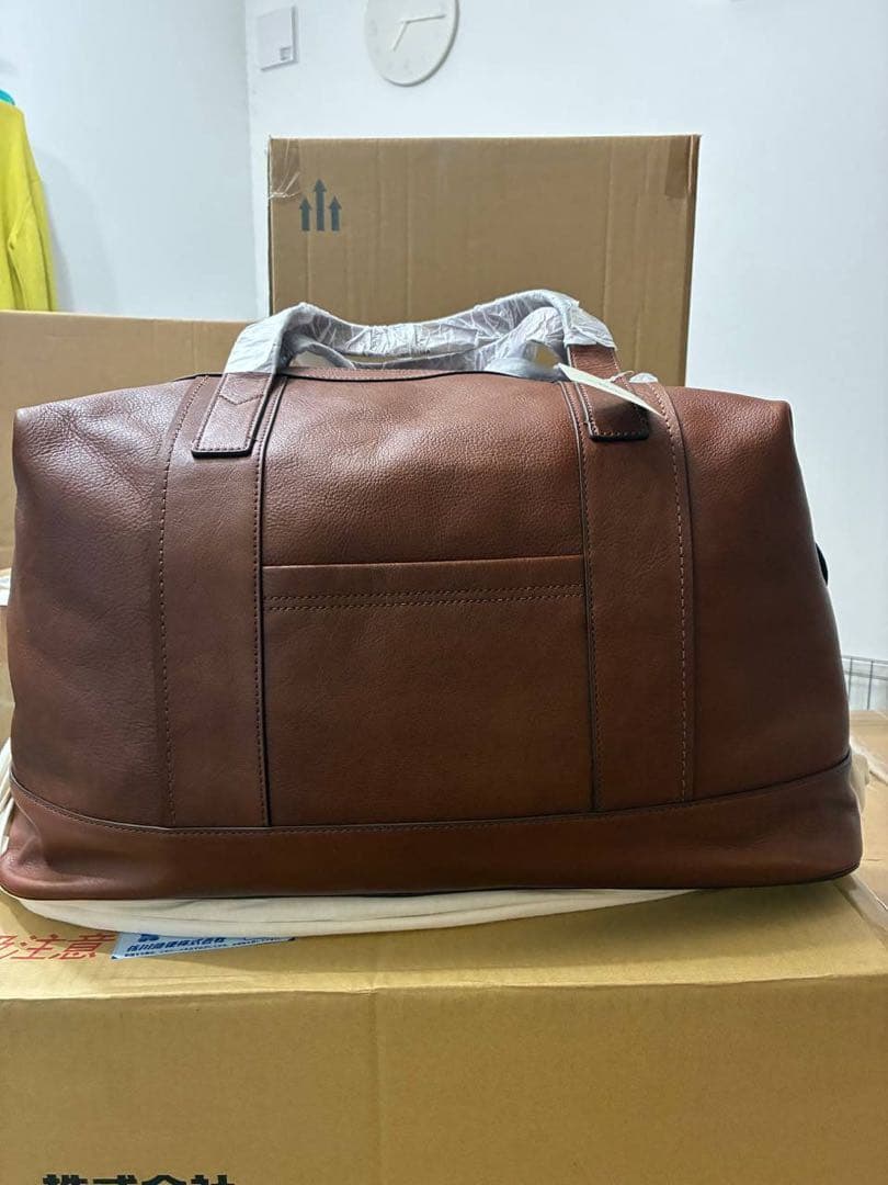 RAEFORD レザー ダッフルバッグカラー: ミディアムブラウン