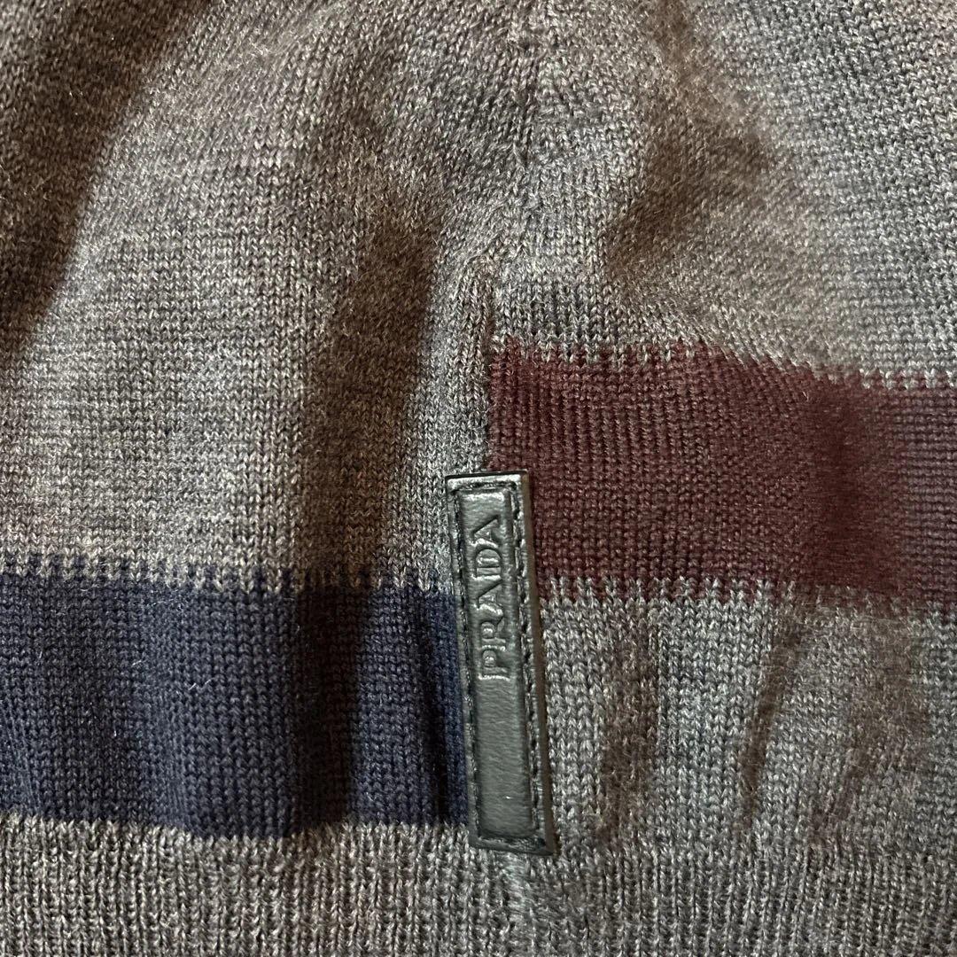 PRADA ニット帽　グレー