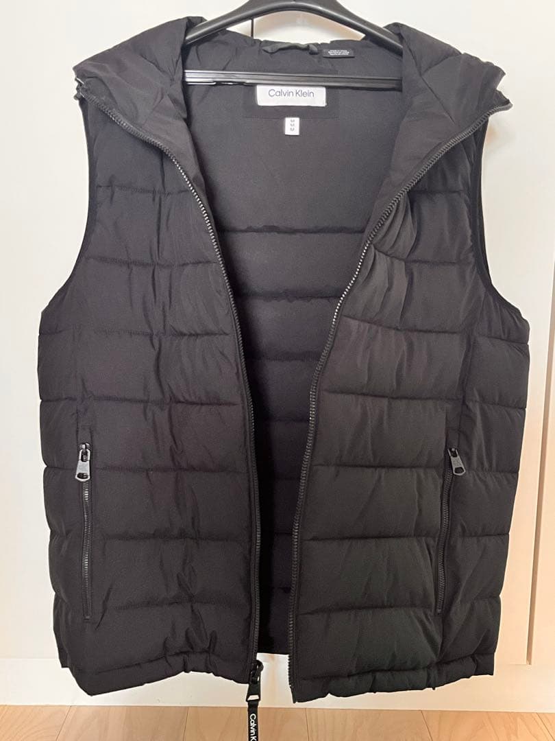 美品⭐︎  メンズ フード付きダウンベスト 黒