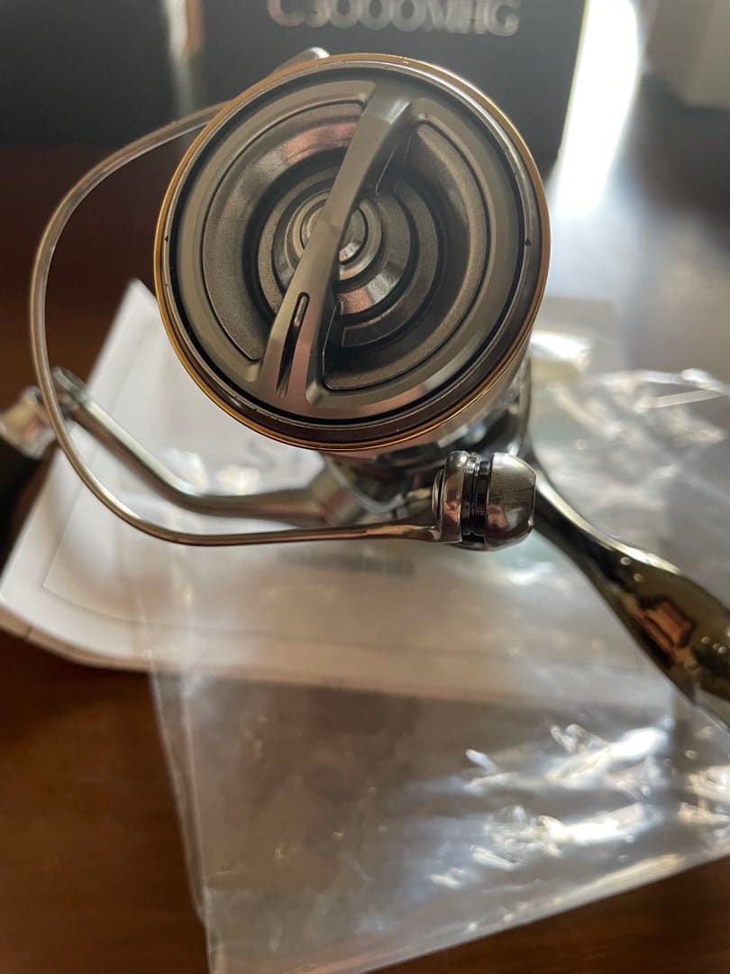 18 ステラ　C3000MHG スピニングリール STELLA 22ステラ