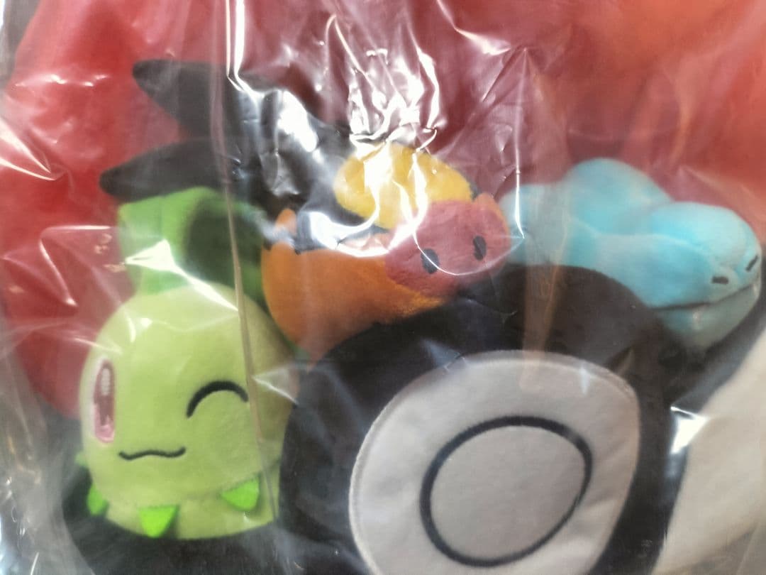 ポケモン一番くじ　A賞ぬいぐるみつきゲームクッション　B賞カビゴンぬいぐるみ