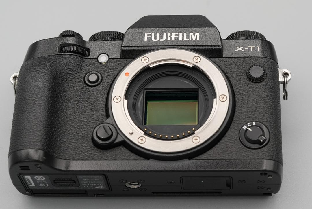 FUJIFILM X-T1 ミラーレスカメラ 本体