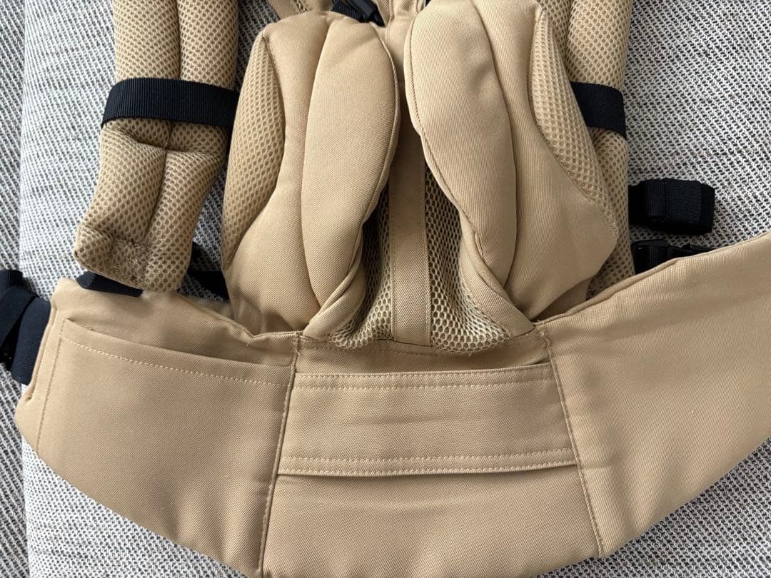 【美品】ergobaby OMNI360 ベージュ　ポーチ付